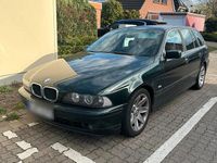 Gebraucht BMW 525 192 PS (141 kW) 2002 Grün Kombi