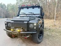 Gebraucht Land Rover Defender 122 PS (89 kW) 2010 Schwarz Kombi