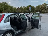 Używany Opel Corsa 65 KM (47 kW) 2002 Szary Hatchback