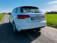 gebraucht Audi A3 Sportback 1.4 TFSI Ambition Scheckh. Xenon, 8-fach TOP