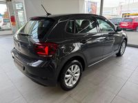 Gebraucht VW Polo Comfortline 95 PS (69 kW) 2021 Grau Limousine