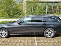 Gebraucht Mercedes E200 160 PS (117 kW) 2023 Grau Kombi