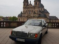 Gebraucht Mercedes 230 132 PS (97 kW) 1988 Beige Limousine