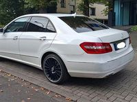 Gebraucht Mercedes E200 Avantgarde 136 PS (100 kW) 2012 Weiß Limousine