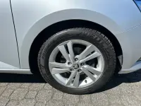 Gebraucht Skoda Fabia Ambition 95 PS (69 kW) 2022 Stribrna brilliant/ brilliant Kleinwagen