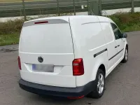 Używany VW Caddy Maxi 102 KM (75 kW) 2020 Biały Minivan