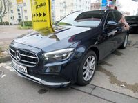 Gebraucht Mercedes E220 Avantgarde 220 PS (161 kW) 2022 Blau Limousine