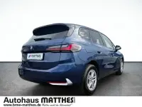 Gebraucht BMW 218 Active Tourer Luxury Line 136 PS (100 kW) 2022 Blau Van / Kleinbus