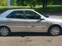 Gebraucht Citroën Xsara 75 PS (55 kW) 2004 Silber Limousine