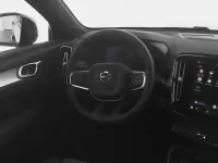 Second-hand Volvo XC40 Plus 2026 Negru SUV