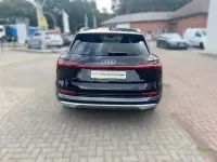 Gebraucht Audi e-tron Sport 300 kW (408 PS) 2023 Schwarz SUV