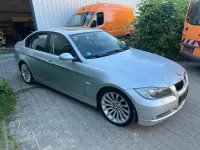 Gebraucht BMW 320 150 PS (110 kW) 2006 Titansilber metallic Limousine