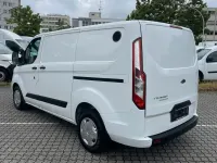 Gebraucht Ford 300 131 PS (96 kW) 2022 Weiß Van / Kleinbus