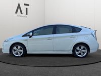 Gebraucht Toyota Prius Executive 99 PS (72 kW) 2010 Weiß Kleinwagen