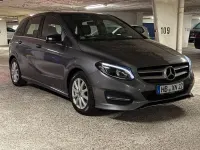 Gebraucht Mercedes B200 AMG line 136 PS (100 kW) 2017 Grau Van / Kleinbus