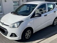 Gebraucht Hyundai i10 Classic 67 PS (49 kW) 2015 Weiß Kleinwagen
