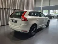 Gebraucht Volvo XC60 Kinetic 220 PS (161 kW) 2015 Weiß SUV
