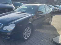 Gebraucht Mercedes C180 129 PS (94 kW) 2002 Blau Coupé
