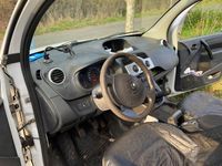 Gebraucht Renault Kangoo Authentique 75 PS (55 kW) 2011 Weiß Van / Kleinbus