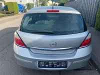 Gebraucht Opel Astra 105 PS (77 kW) 2004 Silber Limousine