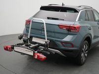Gebraucht VW T-Roc Goal 150 PS (110 kW) 2025 Blau / petroleum blue (metallic) SUV