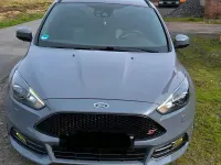 Gebraucht Ford Focus 250 PS (183 kW) 2017 Grau Kombi