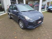 Gebraucht Hyundai i10 Select 63 PS (46 kW) 2024 Silber Kleinwagen