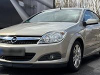 Gebraucht Opel Astra Cabriolet 140 PS (102 kW) 2008 Grau Cabrio