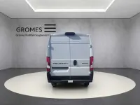 Neu Peugeot Boxer 140 PS (102 kW) 2025 Weiss icy Van