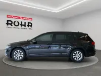 Gebraucht VW Passat Basis 150 PS (110 kW) 2021 Deep black perleffekt Kombi
