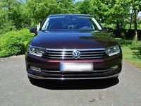 Gebraucht VW Passat Highline 150 PS (110 kW) 2016 Rot Kombi
