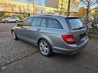 Gebraucht Mercedes C180 156 PS (114 kW) 2013 Palladiumsilber Kombi