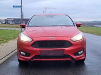 Gebraucht Ford Focus ST-Line 182 PS (133 kW) 2018 Rot Limousine