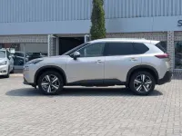 Gebraucht Nissan X-Trail N-Connecta 213 PS (156 kW) 2024 Champagner silber SUV