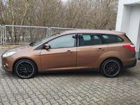 Gebraucht Ford Focus SYNC Edition 125 PS (91 kW) 2014 Braun Kombi