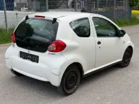 Gebraucht Toyota Aygo City 68 PS (50 kW) 2007 Weiß Kleinwagen