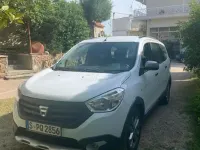 Gebraucht Dacia Lodgy 116 PS (85 kW) 2015 Weiß Van / Kleinbus