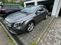 Gebraucht Mercedes GLA200 156 PS (114 kW) 2019 Grau SUV