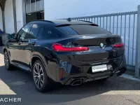 Gebraucht BMW X4 M 360 PS (264 kW) 2022 Saphirschwarz metallic SUV