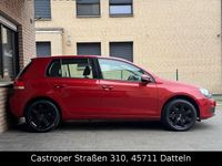 Gebraucht VW Golf VI Trendline 80 PS (58 kW) 2009 Rot Kleinwagen