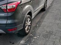 Gebraucht Ford Kuga Titanium 182 PS (133 kW) 2017 Grau SUV