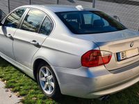 Gebraucht BMW 325 218 PS (160 kW) 2005 Silber Limousine