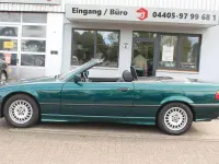 Gebraucht BMW 325 Cabriolet 192 PS (141 kW) 1994 Grün Cabrio