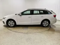 Gebraucht Skoda Octavia Active 110 PS (80 kW) 2022 Candyweiss Kombi