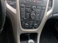 Gebraucht Opel Astra 125 PS (91 kW) 2011 Blau Kombi