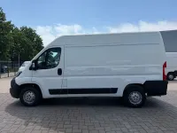 Gebraucht Peugeot Boxer 140 PS (102 kW) 2021 Weiß Van