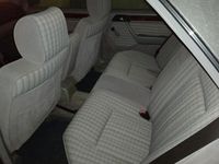 Gebraucht Mercedes 200 160 PS (117 kW) 1992 Schwarz Limousine