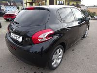Gebraucht Peugeot 208 92 PS (67 kW) 2014 Schwarz Kleinwagen