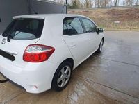 Gebraucht Toyota Auris Edition 99 PS (72 kW) 2011 Weiß Kleinwagen