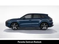 Neu Porsche Cayenne Black Edition 470 PS (345 kW) 2026 Algarveblaumetallic SUV